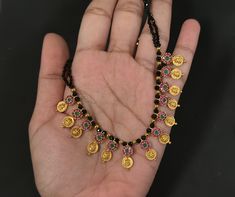 Short Black Beads, Black Beds, Black Beads Necklace, Black Beats, Gold Mangalsutra Designs, Gold Mangalsutra, Mangalsutra Designs, Black Bead Necklace, Gold Jewelry Necklace