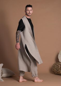 "Long Linen Sleeveless Jacket for Men for special occasions. This vest is made to order from medium-weight linen and is available in various colors. 🌿 DETAILS: - Open front vest - Sleeveless - High side slits - Asymmetric high low hem - 100% Natural linen in medium weight (185gr/m2) - Wide color palette, color shown is NATURAL FLAX - The length of the vest is about 135cm (53\"), please drop me a note if you need it shorter or longer. 🌿 SIZING & FIT Please note that this jacket is not one size, Long Vest Men, Jedi Fashion, Sleeveless Jacket For Men, Mens Tunic, Men Boho, Linen Vest, Linen Fashion, Palette Color, Mens Linen