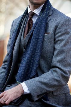 @1969Mauricio Look Formal, Mens Attire, Elegant Man, Fashion Menswear, Man Style, Three Piece Suit, Blue Scarf