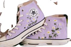 Casual Spring Sneakers With 3d Embroidery, Casual Sneakers With 3d Embroidery For Spring, Embroidery Converse High Tops, Embroider Converse High Tops, High-top Sneakers With Embroidered Graphics For Spring, Embroidered Hightop Converse, Light Purple Converse Embroidered, Converse Floral Embroidery, Embroidered Converse