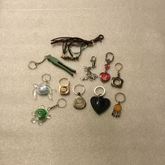 This Is A Very Nice Lot Of 11 Colorful Keychains, Some Advertising, Figural, Etc. Some New And Unused. Great Little Instant Collection. Goth Keychain, Dream Purse, Emo Y2k, Cool Keychains, Accessory Inspo, Carabiner Keychain, Bag Pins, Handmade Keychain, Unique Keychains