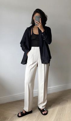 Birkenstock Office Outfit, Boho Minimalist Outfits, Fashion Mode, Mode Inspiration, Minimalist Outfit, Minimal Fashion