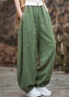 Women Green Pockets Elastic Waist Patchwork Linen Pants FallFabric: Cotton 29.2%, Linen 70.8%Size & Fit: This garment fits true to size.Length: Size XL measures 36.66"from waist to hem.Waist:Fitted - elastic waist allows stretch Hip: Loosely Fitted. room for hips. Hand Wash Cold. Baggy Pants Women, Loose Linen Pants, Summer Linen Pants, Linen Harem Pants, Moon Fashion, غرفة ملابس, Summer Linen, Wide Leg Linen Pants, Baggy Pants