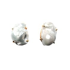 The Marlene Studs, crafted from baroque pearls, epitomize uniqueness and timelessness. Embodying vintage style, these earrings stand as our best sellers. Please note that due to the distinctive shapes of baroque pearls, the pair you receive may differ from the picture, ensuring each set is truly one-of-a-kind. Baroque Pearl White Earrings With Pearl Charm, Classic Baroque Pearl Earrings For Formal Occasions, Classic Formal Baroque Pearl Earrings, Formal Baroque Pearl Earrings, Classic Baroque Pearl Earrings For Pierced Ears, Luxury Baroque Pearl Earrings With Pearl Pendant, Baroque Pearl Pendant Earrings For Formal Occasions, Classic Baroque Pearl Earrings, White Baroque Pearl Earrings For Formal Occasions