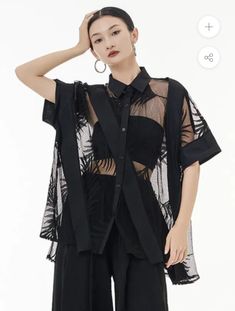 Splendour In The Grass Outfit, Tulle Top, Half Shirts, Loose Fit Shirts, Half Sleeve Shirts, Mode Inspiration, Lapel Collar, Black Blouse, Shirt Sleeves