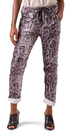 Soft Drawstring Cropped Pants with a Sleek Snake Print Design. Features Two Front and Two Back Pockets. 65% Viscose 30% Polyester 5% Elastane Made in Italy One Size Model 5'8" Tie Waist Pants, Printed Ties, Snake Print, New Bag, Cropped Pants, Design Features, Print Design, In Italy, Online Store