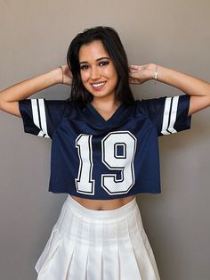 Custom Vintage Dallas Cowboys 'Austin' Cropped Rhinestone-Sleeved Jersey Jerseys Outfit, Sports Jersey Outfit, Dallas Cowboys Outfits, Womens Football Jersey, Super Bowl Outfit, Cropped Jersey, Vintage Dallas Cowboys, Football Jersey Outfit, Jersey Party