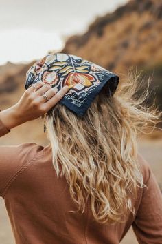 This beautiful Elsie Bandana features an abundant array of hand-drawn vibrant flowers, foliage and berries reds, golds + pinks on a rich navy background. Hemlock bandanas have endless uses for you, your child and even your beloved pet. Not only will this bandana / handkerchief / scarf be a stylish choice as a headband, hair tie or head wrap, it can also serve as a bib for your kiddo, a napkin for your next picnic, or a snazzy pocket square. Bandanas also make the perfect eco-friendly gift wrap. Handkerchief Hair, Scandinavian Lifestyle, Paper Wedding, Cotton Bandanas, Cloth Napkin, Scarf Headband, Kids Coloring Books, Headband Hair, Hand Screen Printed