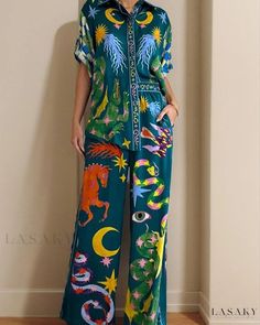 Lasaky - Elegantly Designed Shawl Collar Blouse for Women - Flattering Slim Fit with Exquisite Print Bohemian Green Short Sleeve Set, Green Bohemian Short Sleeve Set, Hipster Prints, Beachy Chic, Urban Apparel, Shirt Collar Styles, Clothing Wishlist, Autumn Pattern, Half Sleeve Shirts