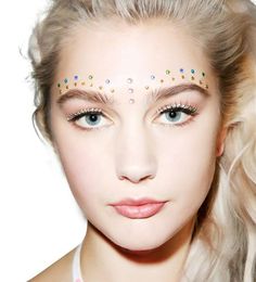 Face Gems - Self Adhesive Gems by Carnival Kicks Jewel Makeup, Coachella Makeup, Festival Makeup Rave, Festival Makeup Glitter, Eyeliner Designs, Galaxy Makeup, Rhinestone Makeup, Carnival Makeup, Men Halloween