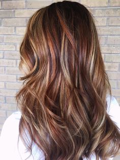 Brownish Red Hair, Red Hair With Blonde Highlights, Blonde Summer, Blond Ombre, Red Blonde Hair, Ombre Blond, Brown Ombre Hair, Red To Blonde