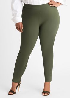 As a modern business woman, you need closet staples for your wardrobe that work 9 to 5 and after hours. Check out the Power Ponte Pull On Leggings. A perfect match to every top, these versatile leggings feature pull-on styling in comfortable stretch fabric and multiple colorways. Modern Business Woman, Pants For Work, Leggings Plus Size, Plus Size Work, Ponte Leggings, Effortless Outfit, Pants Plus Size, Dressy Pants, 9 To 5