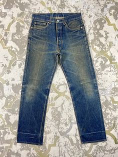 Distressed Blue Vintage 501xx Jeans 32x30 Denim Size: 32 Actual measurement (inches): Waist - 32 Front Rise - 12 Hips - 42 Thigh - 12 Knee - 8.5 Leg Opening - 16 Inseam - 30 Outseam - 41.5 Material : Cotton  #JN3435 Baby Jordans, Faded Denim, Grunge Style, Blue Vintage, Vintage Levis, Grunge Fashion, Vintage Denim, Jeans Denim, Distressed Denim