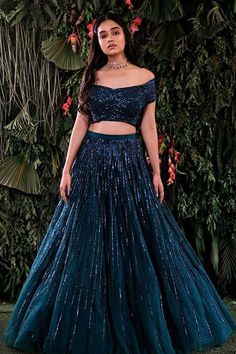 Organza sequin lehenga . #beingsthri #sthri . . [This Content is not owned by Sthri. This is a Style blog created for Daily Blogging Purpose only] Indian Party Outfits, Lehenga Look, Sequin Lehenga, Heavy Lehenga, Fashion Show Dresses