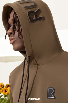 Designed for him and her, the LENNY by RUDSAK is an everyday essential created with a unisex fit. A luxe piece to lounge in, this hoodie features the brand's iconic logo at the chest and name across the back hood. It has zippered side pockets and high-gloss side trims that add a sleek edge. Wear back to our OLAV joggers for the complete lounge look. Hoodie Layout, Mens Winter Fashion Outfits, Satin Suit, Sportswear Outfits, Trends For 2024, Fashion Photography Inspiration, Iconic Logo, Men Fashion Casual Outfits, Men Shirt Style