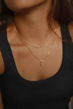 Gold Minimalist Jewelry, Trending Necklaces, Necklace Layering, Dainty Gold Necklace, Minimal Jewelry, Necklace Charm