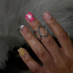 Nail Designs For Moms, Rasta Nails, French Manicure Acrylic Nails, Hippie Nails, Diy Acrylic Nails, Nails Now, Vibrant Nails, Short Square Acrylic Nails