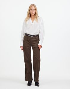 11' rise, 20' leg opening, 31' inseam. 60% cotton/38% TENCEL Lyocell/2% elastane. Machine wash. Imported. Utility Pants, Comfy Tees, Cozy Sweaters, Madewell, Casual Pants, Cotton Blend, Pants, How To Wear, Black