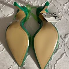 Green Slingback Heels From Zara. Nwt. Navy Block Heels, Low Block Heel Pumps, Zara Pumps, Zara Strappy, Black Slingback Heels, Gold Block Heels, Pink Stilettos, Black Peep Toe Heels, Strappy High Heels Sandals