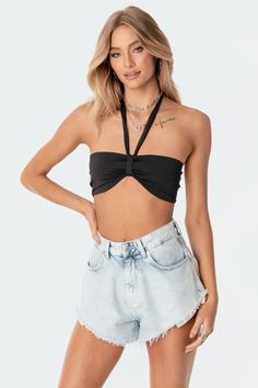 Trendy Bandeau Halter Top With Built-in Bra, 4-way Stretch Crop Top With Built-in Bra, Trendy Strapless Crop Top With Built-in Bra, Trendy Cropped Halter Top With Built-in Bra, Chic Bandeau Crop Top In Elastane, Chic Bandeau Crop Top, Versatile 4-way Stretch Crop Top, Versatile Crop Top With 4-way Stretch, Strapless Stretch Elastane Crop Top