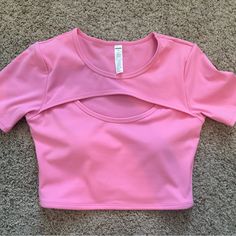 Fashion Nova Top Nwot Short Sleeve Pink Cropped Padded Cutout Detail Workout Material #Fashionnova #Croptop #Workout Casual Fitted Cutout Tops, Summer Cropped Tops With Cutout, Summer Cropped Cutout Tops, Casual Fitted Crop Top With Cutout, Fitted Casual Crop Top With Cutout, Fitted Cropped Cutout Tops, Fitted Cutout Cropped Tops, Spring Cutout Crop Top, Chic Cutout Crop Top