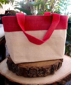 Introducing our tote bag, a distinctive blend of cotton and jute that exudes a high-end design. Enhanced with an inner laminate lining for a perfect touch of sophistication. Dimensions: 11 1/2"W x 7 1/2"H x 4 1/2"D Small Jute Bags, Burlap Napkins, Colored Burlap, Burlap Tote Bags, Burlap Tote, Jute Tote Bags, Burlap Bags, Burlap Lace, Wedding Welcome Bags