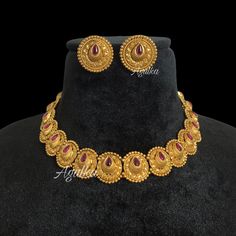 Gold India Necklace, Amrapali Jewelry, and Gold Plated Necklace are exquisite adornments that capture the essence of Indian elegance. Temple Jewelry and Antique India Jewelry showcase the allure of traditional motifs and vintage charm. South India Jewelry and Temple Necklaces pay homage to the rich cultural heritage. Agulka Jewels offer captivating designs, while India Gold Jewelry and Pakistani Jewelry add a touch of opulence.  *𝐏𝐑𝐎𝐃𝐔𝐂𝐓 𝐃𝐄𝐓𝐀𝐈𝐋* * Material: Brass * Plating: Gold Pla Amrapali Jewellery, India Necklace, Necklace Ruby, India Wedding, Temple Jewelry, Bridal Choker, Gold Necklace Simple, Indian Jewelry Sets, Pakistani Jewelry