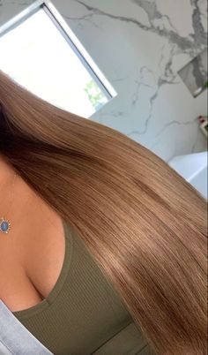 Brown Skin Blonde Hair, Honey Brown Hair Color, Caramel Blonde Hair, Caramel Brown Hair, Rambut Brunette, Black Hair Balayage, Honey Brown Hair, Brown Hair Looks, Brown Hair Inspo