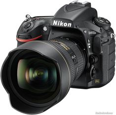 the nikon d700 digital slr camera is shown with its lens attached