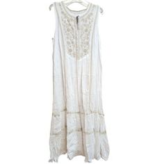 J. Jill White And Cream Women's Embroidered Maxi Dress; Round Neckline; Sleeveless; 55% Cotton, 45% Viscose Body; 100% Polyester Embroidery. New With Tag (From My Personal Collection). Size L. 50" (Length), 20" (Pit-To-Pit). Colors May Vary Due To Lighting. Any Questions, Please Let Me Know. Ref: D-414 #0100, 240703. White Sleeveless Dress With Chikankari Embroidery, White Sleeveless Dress With Embroidered Hem, White Sleeveless Bohemian Embroidered Dress, White Bohemian Sleeveless Embroidered Dress, White Chikankari Embroidery Maxi Dress For Summer, Summer White Maxi Dress With Embroidered Hem, White Sleeveless Embroidered Dress For Vacation, White Maxi Dress With Embroidered Hem For Beach, White Embroidered Sleeveless Maxi Dress