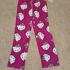 Super Comfy Knit Pajama Pants. Pink With Hello Kitty All Over Them. Elastic Waist And Drawstring Too. Kuromi Clothes, Hello Kitty Pajamas, Purple Pajamas, One Piece Jumper, Satin Pj Set, Black Pajamas, Monkey Print, Pink Pajamas, Christmas Pajama Set