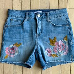 Nwot Kensie Floral Embroidered Denim Shorts. Light Blue W/Floral Embroidery On Front Of Both Legs. Side Slits. Unfinished Trim. Stretch Denim. Embroidered Medium Wash Short Jeans, Embroidered Short Length Jeans In Medium Wash, Embroidered Short Length Medium Wash Jeans, Embroidered Medium Wash Denim Jean Shorts, Embroidered Denim Blue Jean Shorts, Cotton Jean Shorts With Floral Embroidery, Blue Embroidered Denim Shorts, Embroidered Short Jeans In Medium Wash, Embroidered Short Cut Jeans In Medium Wash