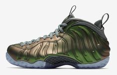 Dark Stucco, Nike Foamposite, Nike Models, Iridescent Green, Foam Posites, Womens Athletic Shoes, Nike Womens, Nike Basketball, Clean Shoes