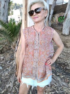 Silk top fits S/M Bohemian V-neck Top With Boho Print, Summer Bohemian V-neck Blouse, Bohemian V-neck Blouse For Day Out, Bohemian Printed V-neck Tops, Bohemian Boho Print V-neck Top, Bohemian V-neck Tops With Boho Print, Bohemian Flowy V-neck Top, Non-stretch Sleeveless Top For Vacation, Chic V-neck Festival Tops