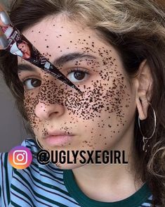 I start with applying carrot oil on my face.  I use GOLECHA henna cones in the shade red-brown. Then I apply it like shown in the video.… Fake Freckles Tutorial, Freckles Beauty, Henna Freckles, Golecha Henna, Carrot Oil, Freckles Makeup, Fake Freckles, Faux Freckles, Trend Makeup