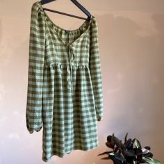 Wild Fable Gingham Balloon Sleeve Mini Dress Sz Xs -Sage & Military Green Colors -Neutral & Perfect For Spring / Summer -Online Only Purchase -Hits Right Above Knees On Average Person (See Measurements In Photos) Offers Welcome Casual Gingham Long Sleeve Dress, Casual Long Sleeve Gingham Dress, Spring Gingham Mini Dress With Long Sleeves, Casual Gingham Mini Dress For Fall, Casual Spring Dress With Grid Pattern, Casual Grid Pattern Dress For Spring, Fall Gingham Dress For Brunch, Long Sleeve Gingham Dress For Brunch, Green Plaid Dress For Spring Picnic