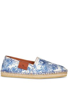 blue/white cotton paisley print appliqué logo whipstitch chain trim round toe leather lining jute sole flat rubber sole Etro Paisley, Blue Espadrilles, Espadrille Shoes, Paisley Print, Loafer Shoes, White Cotton, Calf Leather, Rubber Sole, Espadrilles