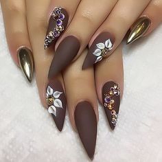 Style and trends never remain the same and as you know different seasons have different fashion line. Last few years nail art has become a must have part ... Smart Nails, Thanksgiving Nail Designs, Acrylic Nail Shapes, Blush Nails, Thanksgiving Nails, Fall Nail Art, Fall Nail Designs