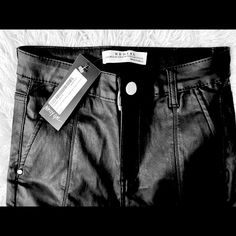 Brand New With Tags Redial Premium Denim Stretch Wax With Front Seems And Ankle Slits Waxed Jeans, Cropped Coat, Distressed Mom Jeans, Mom Denim, High Waisted Mom Jeans, Black Denim Jeans, Premium Denim, Dark Denim, Stretch Jeans