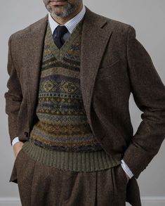 Tweed Jacket Outfit Mens, Dark Academia Men, Old Man Outfit, Vintage Tweed Jacket, Tweed Jacket Outfit, Old Man Fashion, Dark Academia Outfits, Academia Style, Ivy League Style