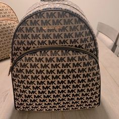 Really Cute Small Leather Backpack, Guess Sneakers, Michael Kors Backpack, Floral Backpack, Blue Backpack, Pink Backpack, Dooney & Bourke, Coach Shoes, Backpack Purse