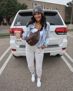 Fall Nike Outfits, Carhartt Beanie Outfit Fall, Carhartt Hat Outfit Woman, Comfy Joggers Outfits, Carhartt Beanie Women, Joggers Pants Outfit, Nike Blazers Outfit Ideas, Nike Blazer Mid 77 Outfit Woman