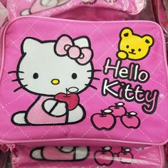 Beautiful Hello Kitty Pink Lunch Bag. Great For School, Travel Or Weekend Fun! Pink Cute With Apples Great For All Hellonkirty Fan! #Hellokitty,#Lunchbag,#Sanrio Pink Lunch, Pink Lunch Bag, Hello Kitty Bags, Hello Kitty Bag, Kitty Stuff, Hello Kitty Pink, Hello Kitty Backgrounds, Weekend Fun, Fancy Dress Costumes