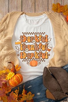 Olivia Mark - Fall Fashion Thanksgiving Graphic Tee Thanksgiving Words, Cozy Jacket, Women's Outfits By Occasions, Casual Bottoms, Half Sleeve Tops, Cardigan Sweater Jacket, Short Sleeve Pattern, Holiday Wardrobe, Sleeve Pattern