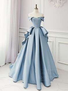 Blue Long Prom Dress, Prom Dress Blue, Prom Dresses Simple, Long Formal Dress, Prom Dress Inspiration, Cute Prom Dresses, Pretty Prom Dresses, Fairytale Dress, Fantasy Dress