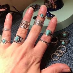 Nwot 17 Piece Set Of Bohemian Silver Tone And Turquoise Stone Rings. Pictures Show Some Rings On Fingers With Extra Rings On Side And Also Extra Rings Alone. Rings On Fingers, Rings Pictures, Bible Verse Bracelet, Balance Bracelet, Spring Bracelet, Trending Bracelets, Coin Bracelet, Locket Charms, Belly Rings