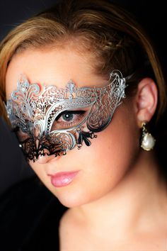 Silver Ombre Filigree Mask for Halloween Party Metal Mask for Women Perfect for any Masquerade themed occasion! It's not only an elegant Mask to wear but also makes a great decorative conversation piece for your living or work space! S H I P P I N G - Processed same day or within 24 hours. 1-2 day guaranteed delivery services offered, add items to cart and click on shipping tab for rates. Pls leave a check out note with your need date & contact number (especially for expedited and custom ord Masquerade Mask Silver, Elegant Mask, Silver Masquerade Mask, Elegant Face Mask, Mask For Halloween, Mask Hair, Metal Mask, Silver Ombre, Portrait Model