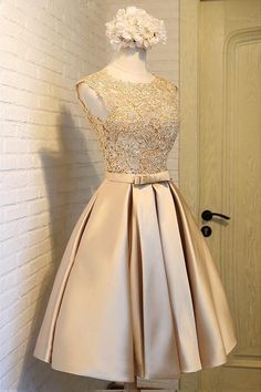 Elegant Graduation Dress, Gold Homecoming Dress, Modest Homecoming Dresses, Knee Length Prom Dress, Short Red Prom Dresses, Cute Homecoming Dresses, Gold Prom Dresses, Junior Prom Dresses, Graduation Dresses