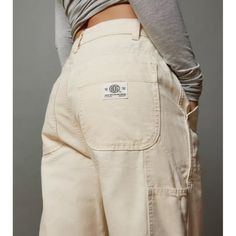 Urban Outfitters Bdg Cream Cargo Pants With Straps On Side To Sinch Waist! Size 36 (Eu, Us Size 12) Canvas Material, Very Structured But Lightweight. Brand New, In Perfect Condition. Cargo Pants With Straps, Pants With Straps, Cream Cargo Pants, Knee Pants, Urban Outfitters Pants, Carpenter Pants, Trouser Pants Women, Cargo Jeans, Summer Wear