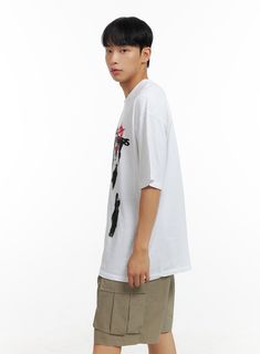 Product Detail Style : Street Occasion : Back to school Type : Men, TShirts Print : Graphic Material : Cotton Sleeve : Short sleeve Neck : Round neck Fit : Oversize fit Cotton100 Color : Black, Dark gray, White Made in Korea Model Size Model is wearing size M/L and the color White. Height : 5'9" | 176cm / Top : M / Bottom : L (30 inch) .prddescription table, .prddescription td, .prddescription th { border : 1px solid black; border-collapse : collapse; padding: 10px; } Size(Inch) Size Shoulder Bu Casual Drop Shoulder T-shirt With Graphic Print, Oversized Screen Print T-shirt For College, Oversized Graphic Print T-shirt For College, Loose Fit Short Sleeve T-shirt For College, Casual Short Sleeve T-shirt For College, Oversized Short Sleeve T-shirt For College, Hip Hop Style Crew Neck T-shirt For College, Casual Pre-shrunk T-shirt For Streetwear, Oversized Crew Neck T-shirt For College